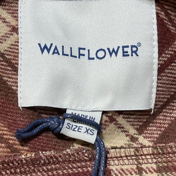 New Wallflower Flannel Jacket Hoodie Size XS Extra Small Shacket Juniors - Picture 4 of 7